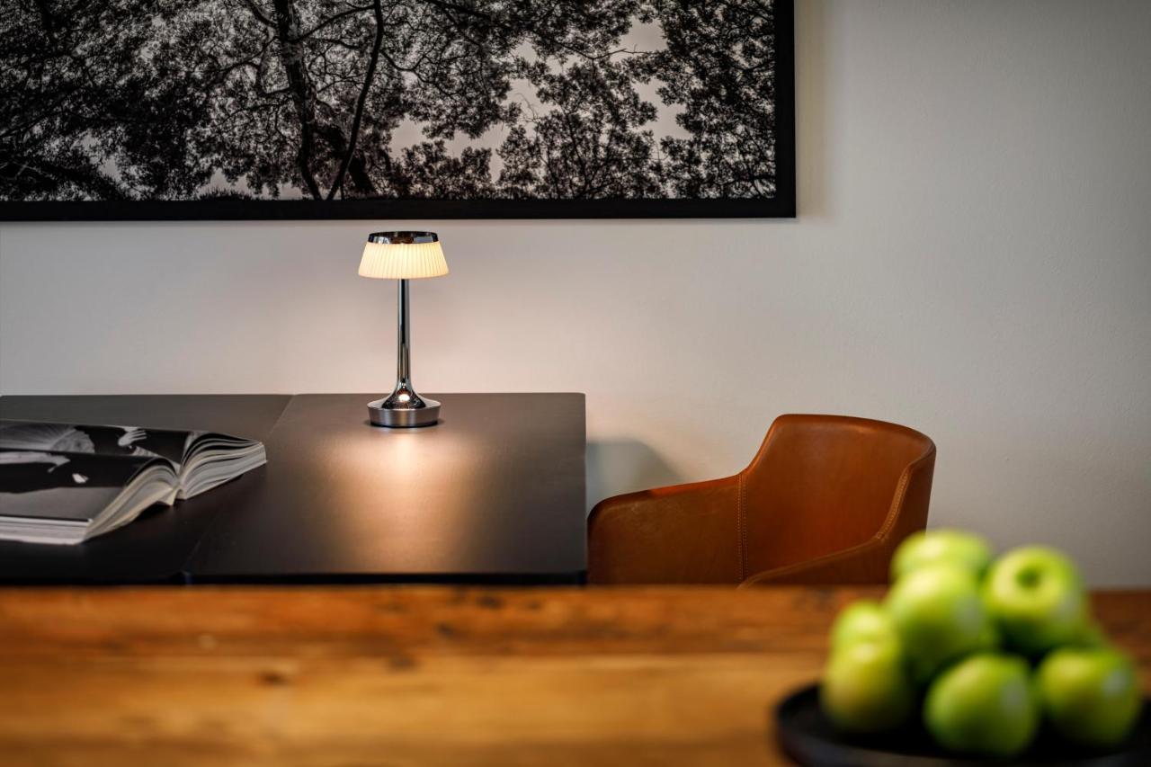 La Colombe Boutique Hotel Цуг Екстериор снимка